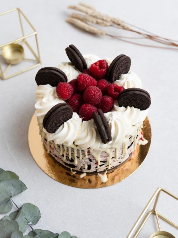 Vaarika oreo tort